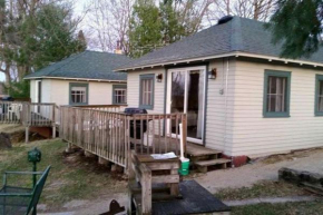 Muskie Cabin - Waterfront resort on Fremont Wolf River